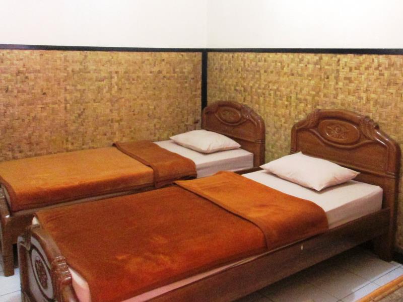 Lingga Guest House Jayagiri เล็มบัง ภายนอก รูปภาพ