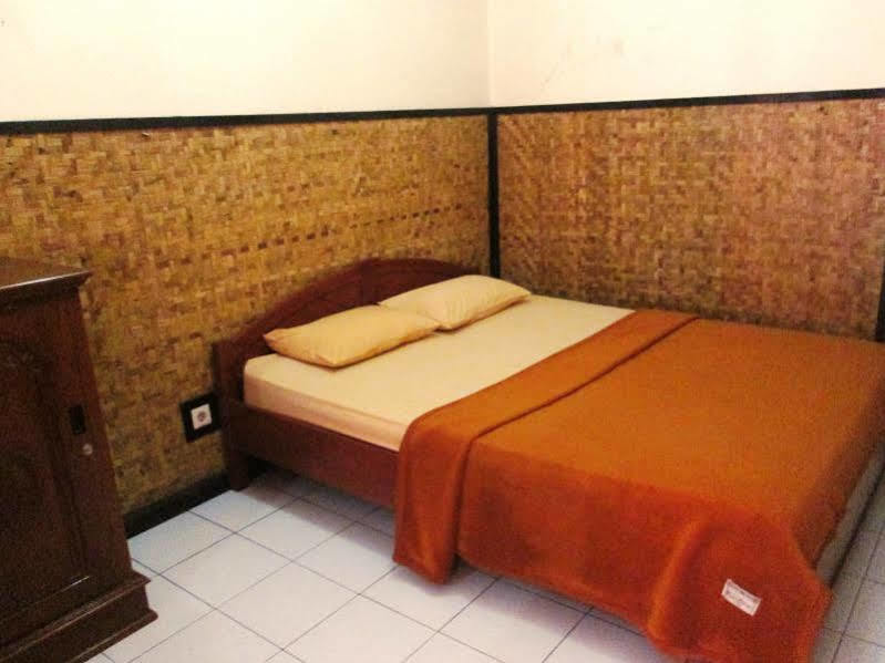Lingga Guest House Jayagiri เล็มบัง ภายนอก รูปภาพ